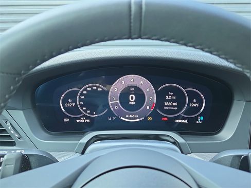 Used 2025 Porsche 911 Carrera image 11