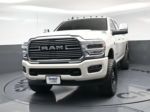 Used 2023 RAM 2500 Laramie AWD/4WD image 11