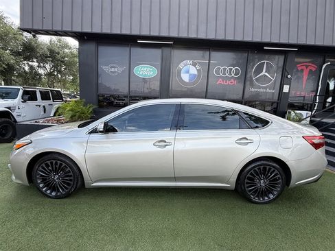 Used 2016 Toyota Avalon Touring FWD image 7