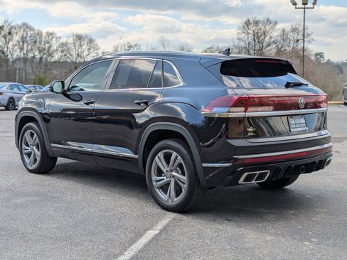 Used 2024 Volkswagen Atlas Cross Sport SEL R-Line image 7