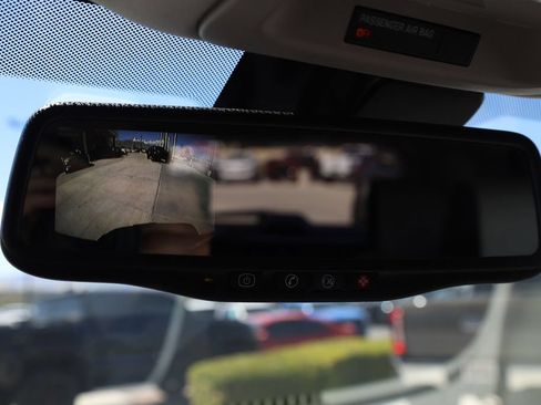 Used 2010 GMC Terrain SLT FWD image 16