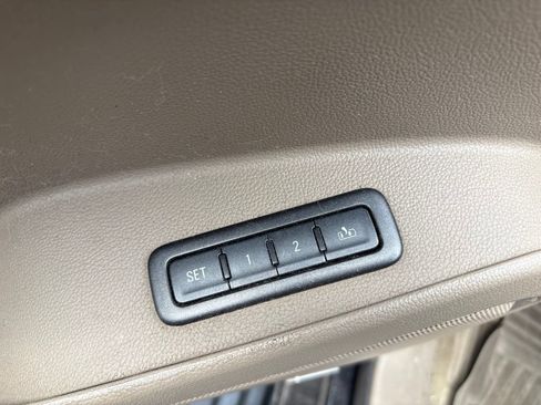 Used 2016 Chevrolet Suburban LTZ AWD/4WD image 10