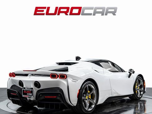Used 2022 Ferrari SF90 Stradale AWD/4WD image 5