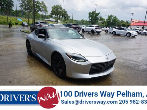 Used 2025 Nissan Z Performance w/ Floor Mat Package RWD image 1
