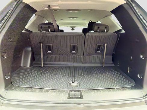 Used 2020 Chevrolet Traverse LT AWD/4WD image 12