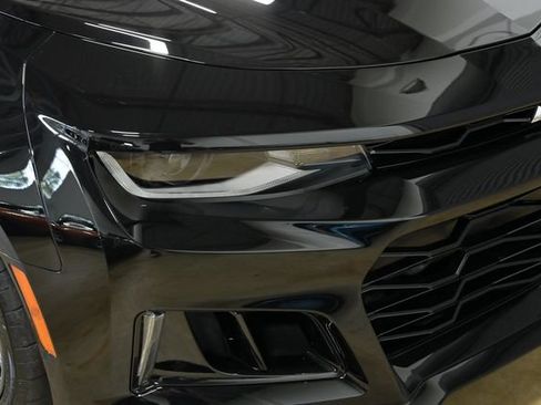 Used 2021 Chevrolet Camaro ZL1 RWD image 19
