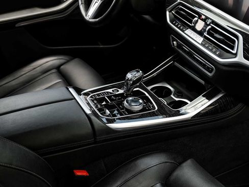 Used 2022 BMW X7 M50i w/ Executive Package AWD/4WD image 22