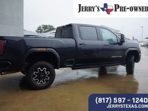 Used 2024 GMC Sierra 2500 AT4X image 5