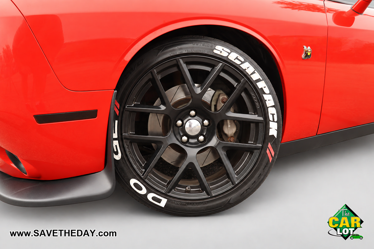 Used 2015 Dodge Challenger R/T Scat Pack RWD image 3