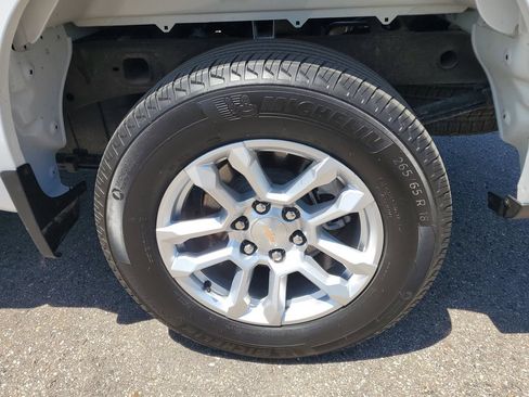 Certified 2025 Chevrolet Silverado 1500 LT AWD/4WD image 31