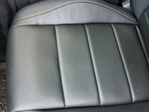 Used 2023 Mercedes-Benz GLS 450 4MATIC image 20