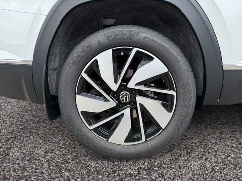 New 2026 Volkswagen Atlas SEL image 14