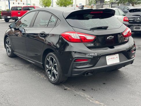 Used 2019 Chevrolet Cruze LT w/ Convenience Package FWD image 7