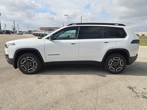 New 2026 Jeep Cherokee Limited image 6