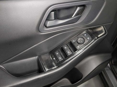 Used 2024 Nissan Rogue S AWD/4WD image 36