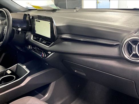Used 2025 Chevrolet Equinox LT w/ Safety and Technology Package AWD/4WD image 14