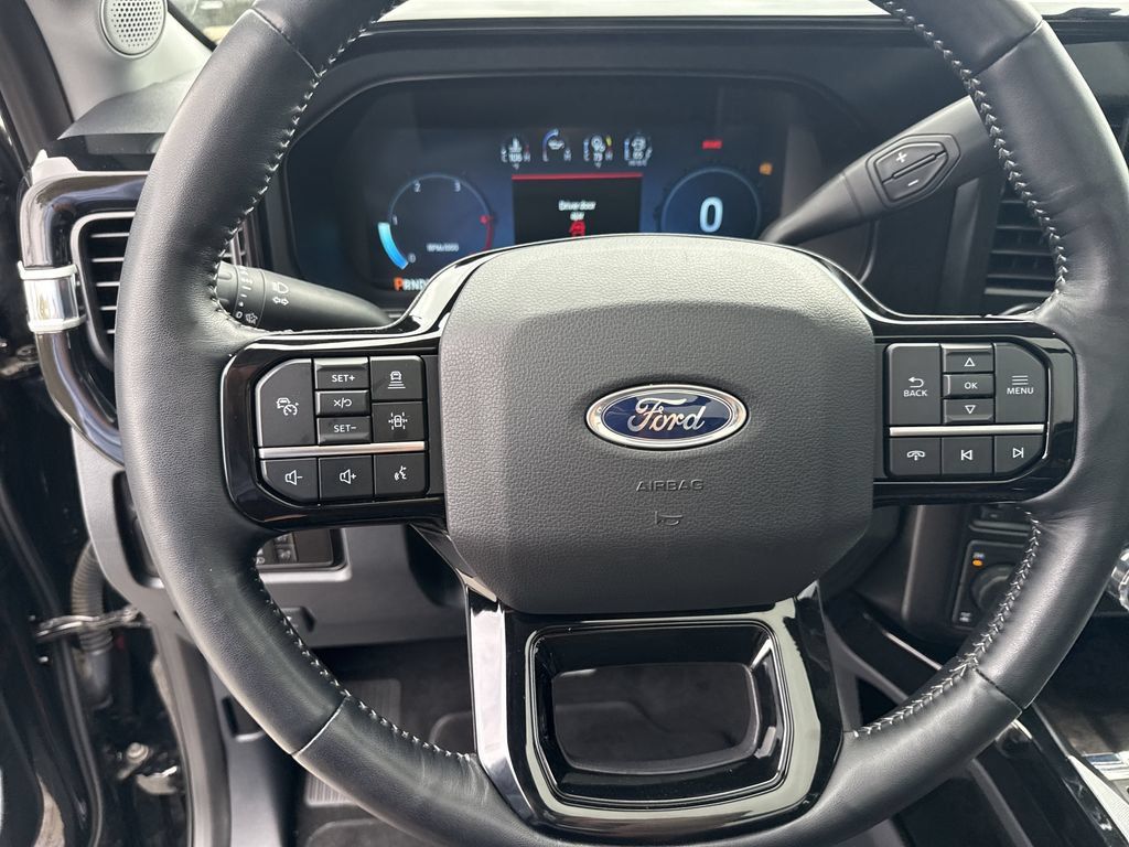 Used 2023 Ford F250 Lariat w/ Lariat Ultimate Package AWD/4WD image 23