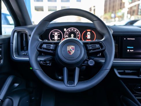 New 2026 Porsche Cayenne image 6