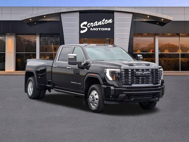 Used 2024 GMC Sierra 3500 Denali Ultimate AWD/4WD image 7
