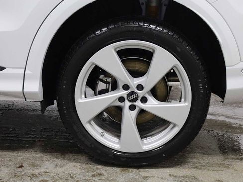 New 2025 Audi Q5 Premium Plus image 36