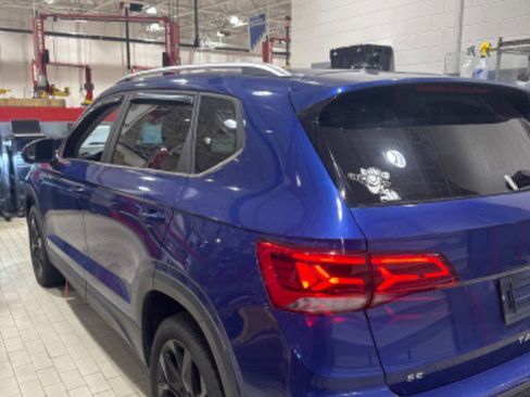 Used 2023 Volkswagen Taos SE image 42