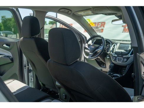 Used 2024 Chevrolet Equinox LT FWD image 31