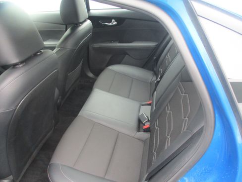 Used 2022 Kia Forte GT-Line w/ GT-Line Premium Package FWD image 10