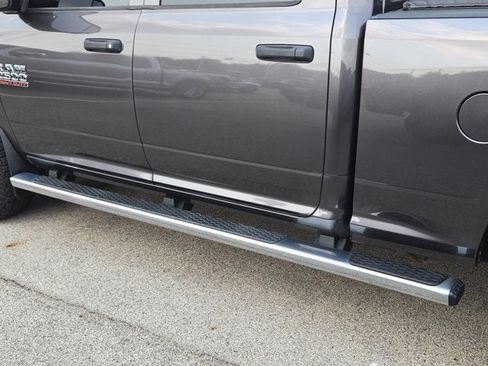 Used 2018 RAM 2500 Tradesman w/ Chrome Appearance Group AWD/4WD image 12