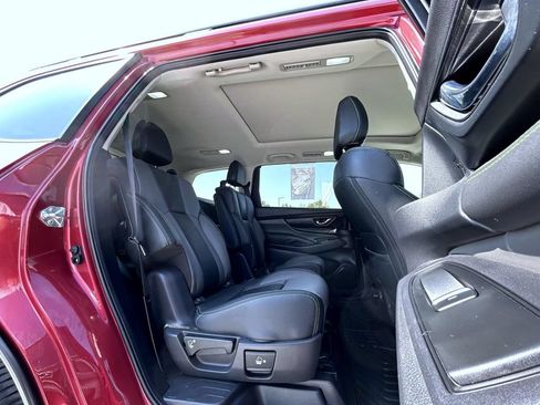 Used 2023 Subaru Ascent Onyx Edition AWD/4WD image 19