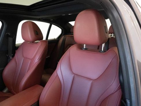 Used 2022 BMW 330i Sedan w/ Premium Package RWD image 16