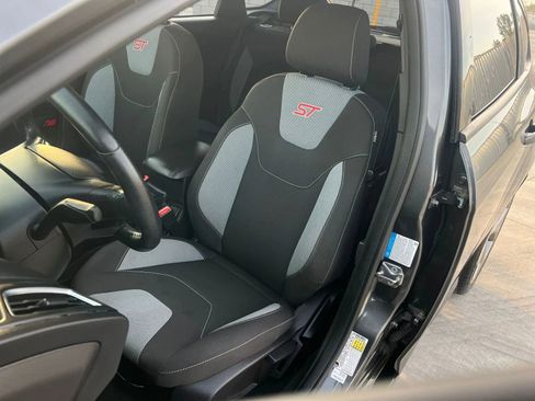 Used 2018 Ford Focus ST image 12