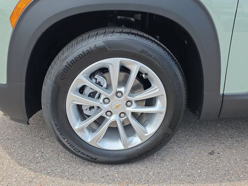 New 2026 Chevrolet TrailBlazer LS w/ LS Convenience Package FWD image 9