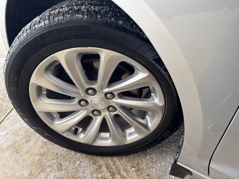 Used 2014 Buick LaCrosse Base image 34