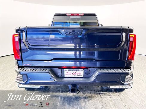 Used 2024 GMC Sierra 3500 Denali Ultimate image 5