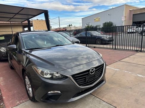 Used 2016 MAZDA MAZDA3 i Sport w/ Preferred Equipment Package FWD image 2