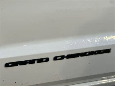 Used 2020 Jeep Grand Cherokee Altitude image 21