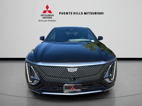 Used 2024 Cadillac Lyriq Luxury RWD image 2
