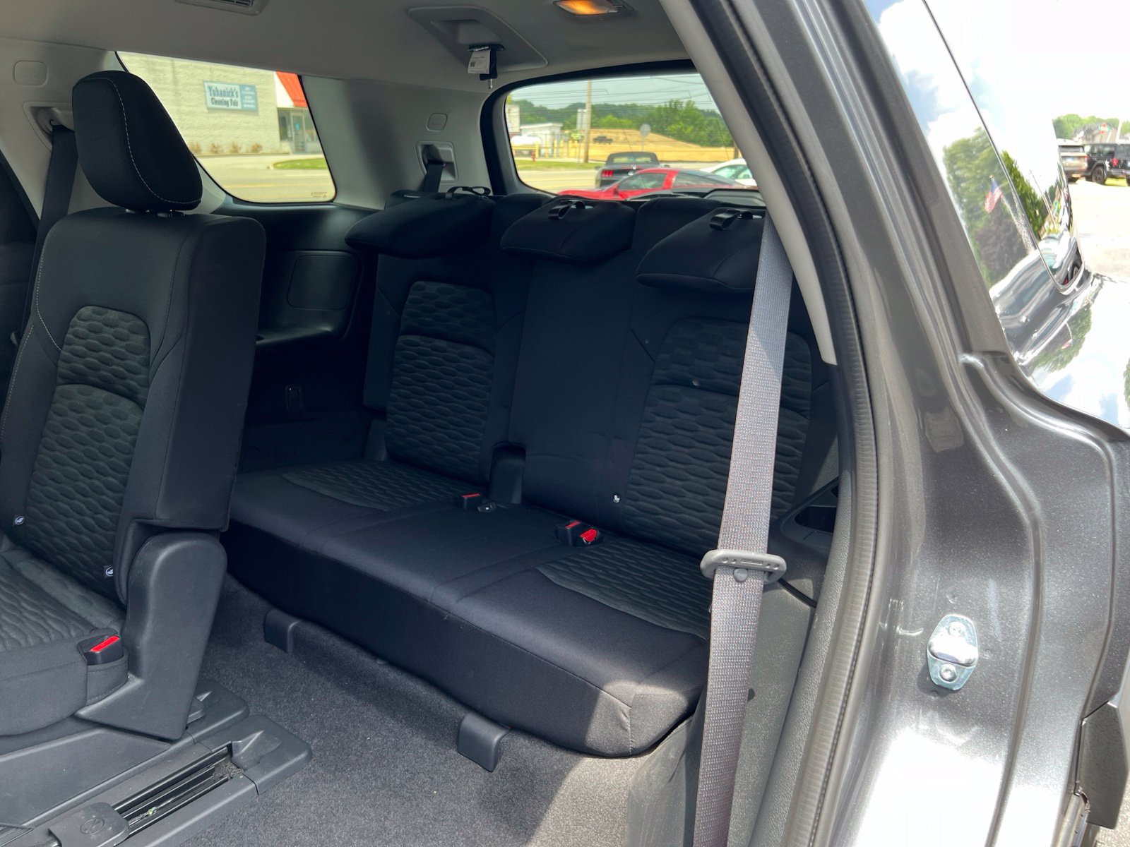 Used 2022 Nissan Pathfinder SV AWD/4WD image 38