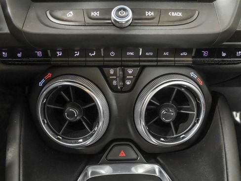 Used 2018 Chevrolet Camaro SS image 71