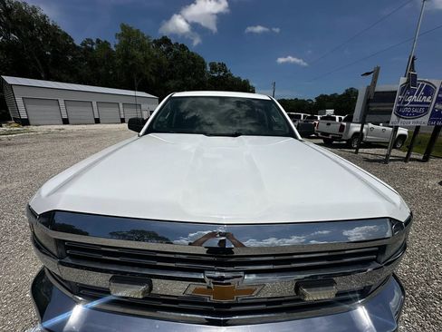 Used 2018 Chevrolet Silverado 2500 W/T AWD/4WD image 12