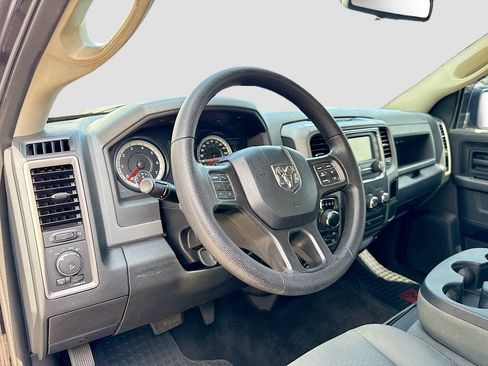 Used 2016 RAM 1500 Express w/ Popular Equipment Group AWD/4WD image 9