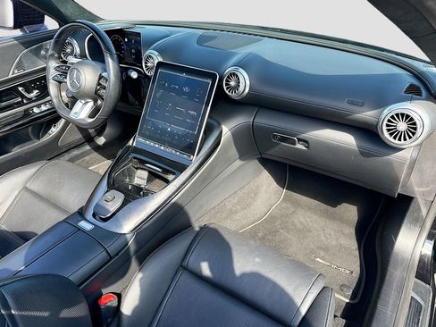 Used 2022 Mercedes-Benz SL 55 AMG SL 55 AMG w/ Driver Assistance Package image 29