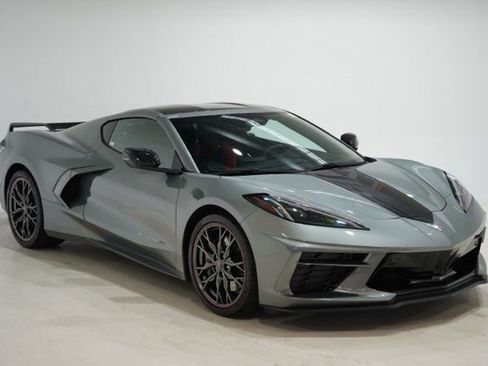 Used 2024 Chevrolet Corvette Stingray Premium Cpe w/ Z51 Performance Package RWD image 1
