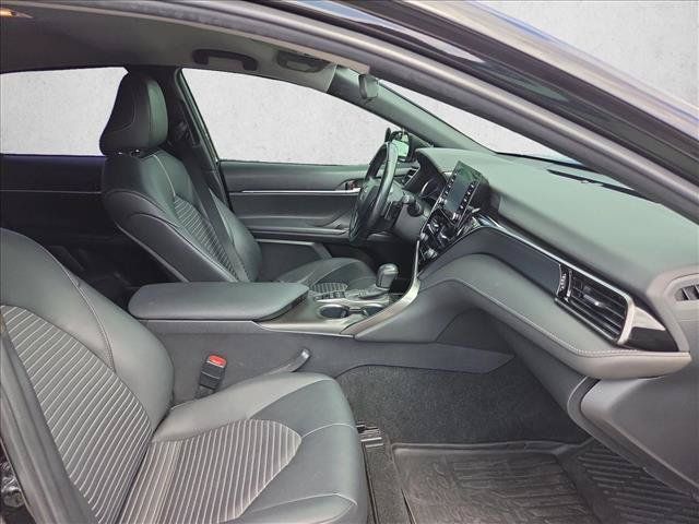 Used 2024 Toyota Camry SE FWD image 18