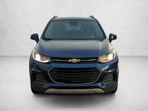 Used 2020 Chevrolet Trax LT image 2