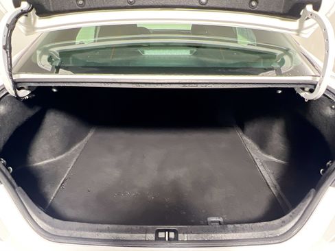 Used 2025 Toyota Camry SE FWD image 33