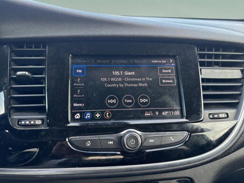 Used 2021 Buick Encore Preferred image 16