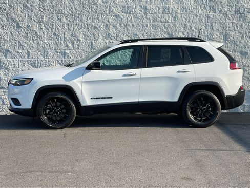 Used 2023 Jeep Cherokee Altitude Lux image 4