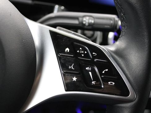 Used 2025 Mercedes-Benz GLA 250 image 22