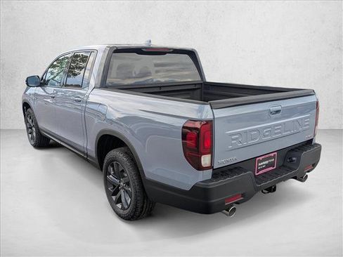 Certified 2025 Honda Ridgeline Sport image 8